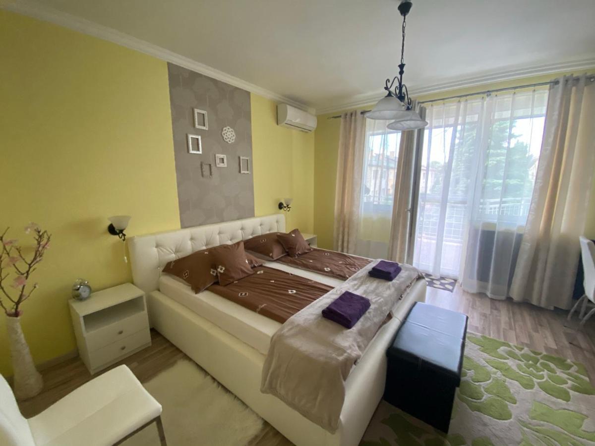 Eszter Apartman เอ็กเกอร์ ภายนอก รูปภาพ